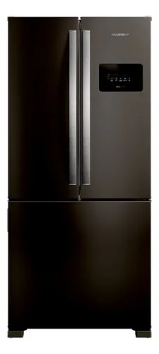 Geladeira Brastemp BRO85ME frost free 3 portas preta em cozinha moderna