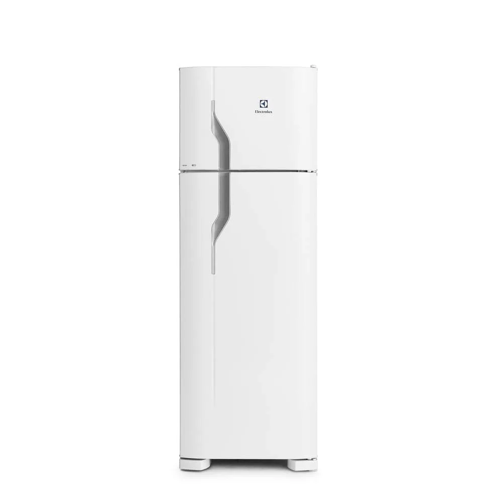 Geladeira Electrolux DC35A duplex branca em cozinha moderna ao lado do armário